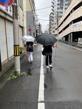 �����������ꂽ�������E�ɕ�����ĕ��������Q����