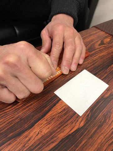 �^�b�N�y�[�p�[��������ɋ���œ_����ł��Ă��܂�